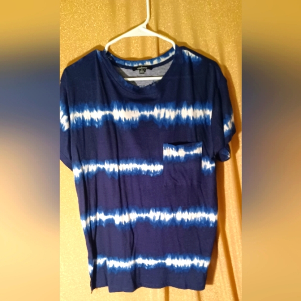 Nice tie dye shirt lightweight